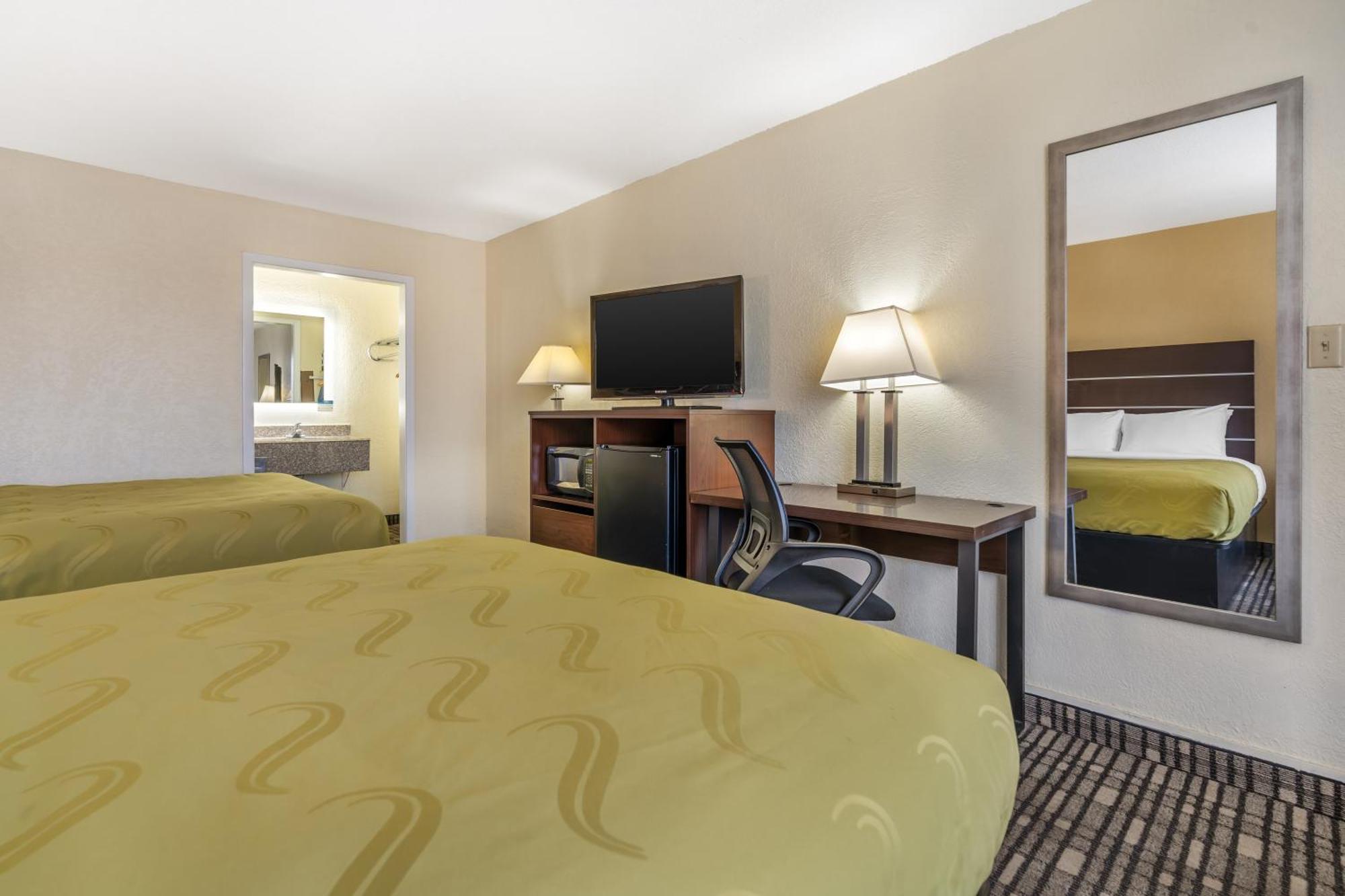 טוקומקארי Quality Inn מראה חיצוני תמונה