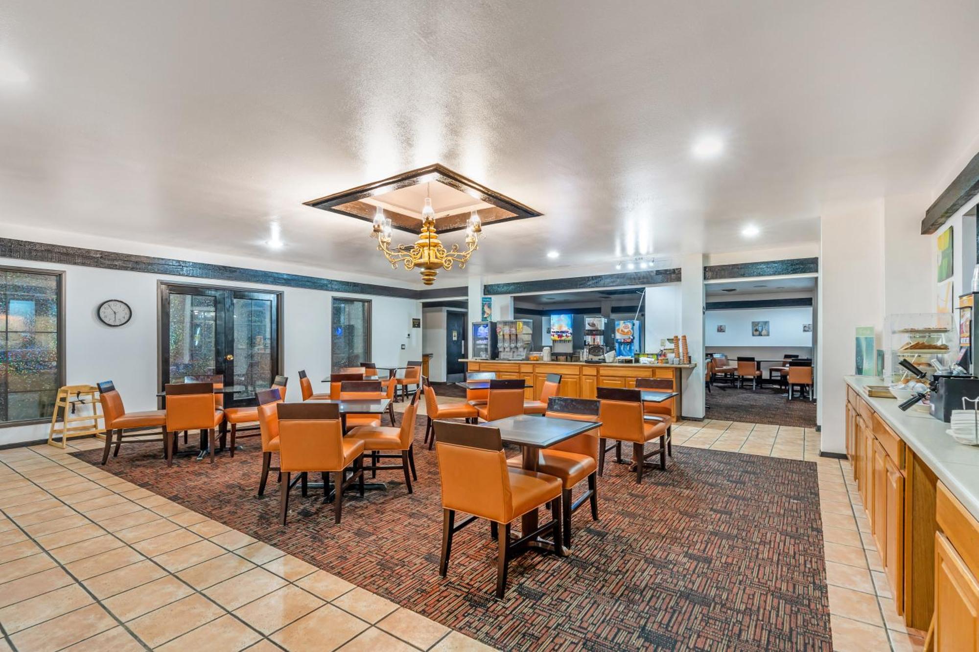 טוקומקארי Quality Inn מראה חיצוני תמונה